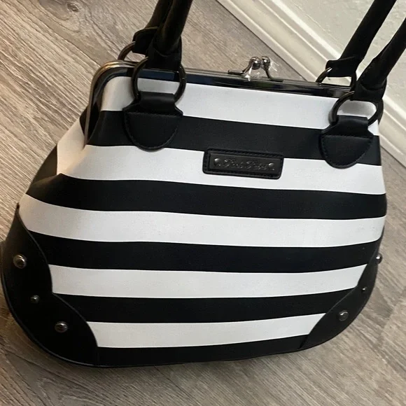 NWOT Rock Rebel Edward Scissorhands Black and White Striped Women Bag Set - Picture 5 of 9